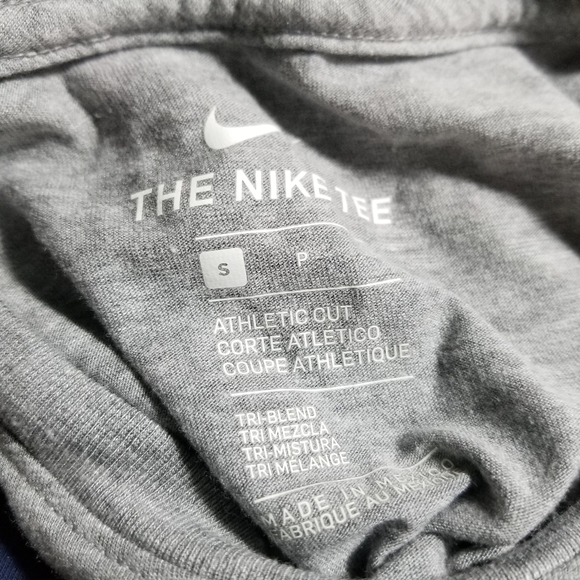 NIKE TEE MEN'S ATHLETIC CUT GRAY WITH NAVY WV SIZE SMALL - Picture 3 of 9